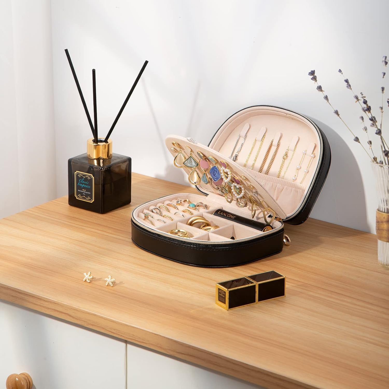 Travel Size Jewelry Box, Small Portable Seashell-Shaped Jewelry Case, 2 Layer Mini Jewelry Organizer in PU Leather, Earring Necklace Bracelet Ring Holder Box for Women Girl -Black